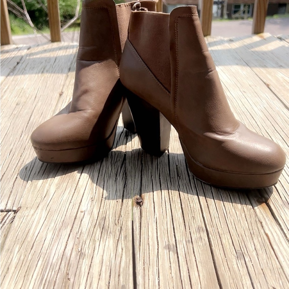 Wild Diva Brown Heeled Boots with Block Heel